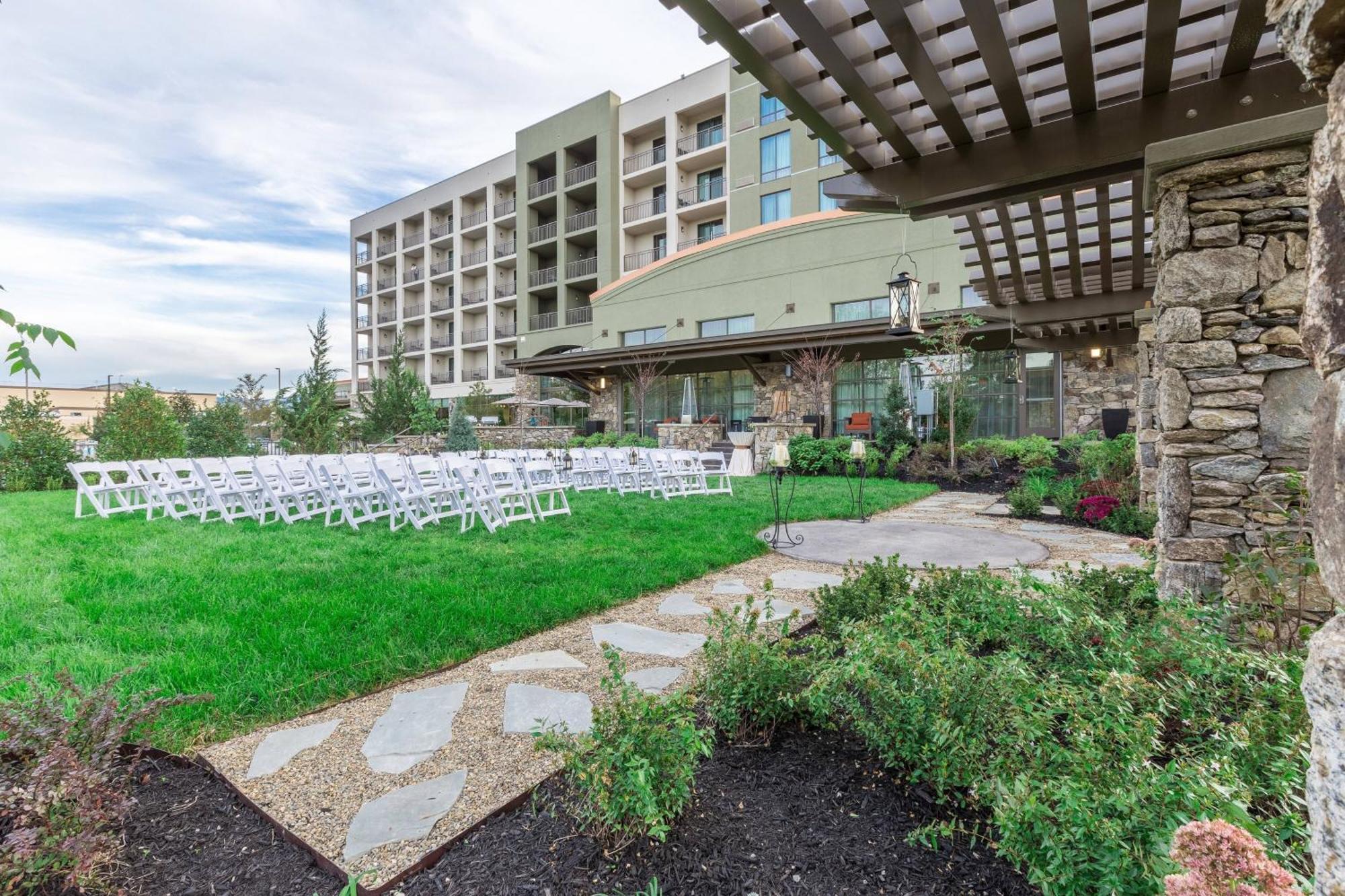 Courtyard By Marriott Pigeon Forge Hotel Exterior photo