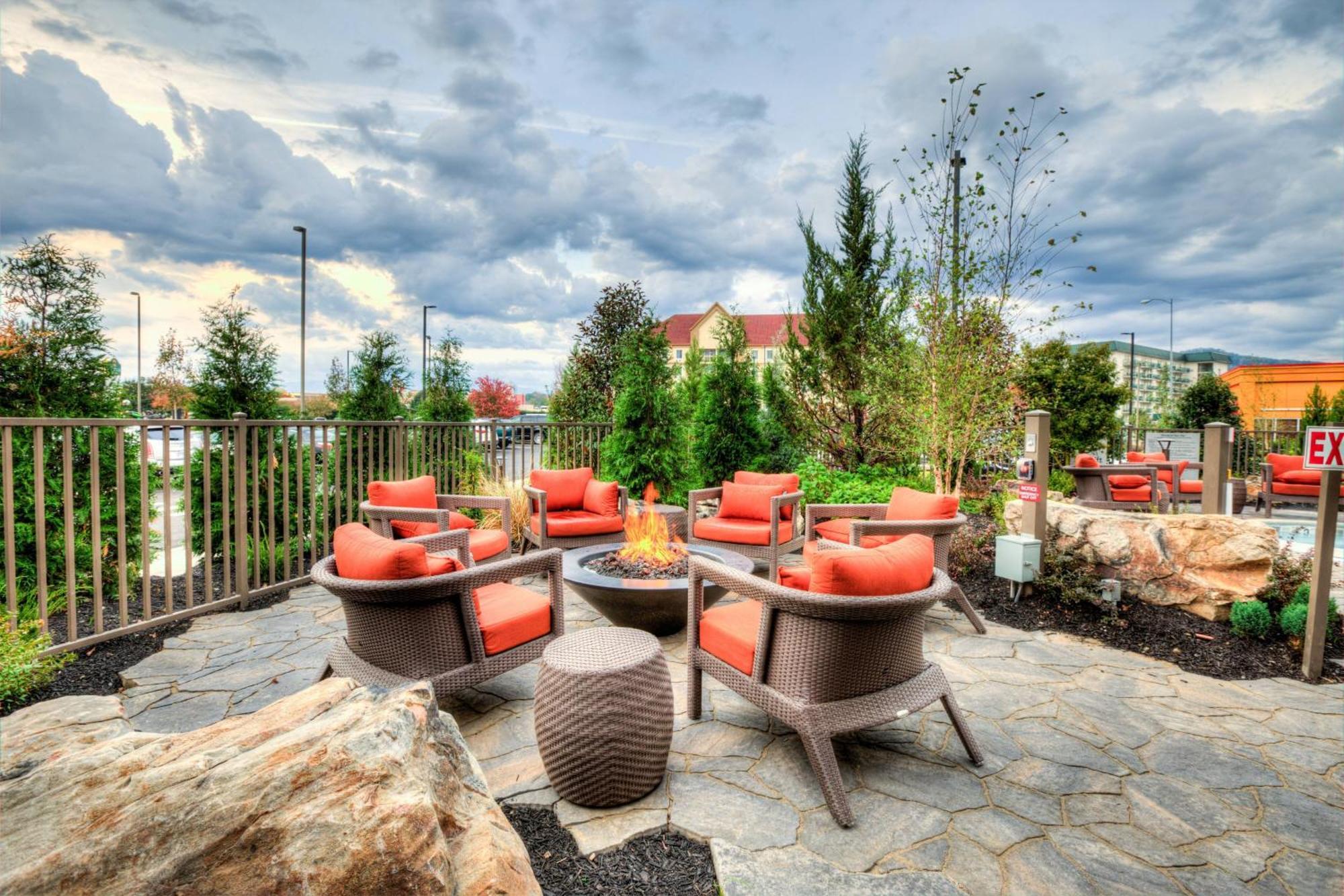 Courtyard By Marriott Pigeon Forge Hotel Exterior photo