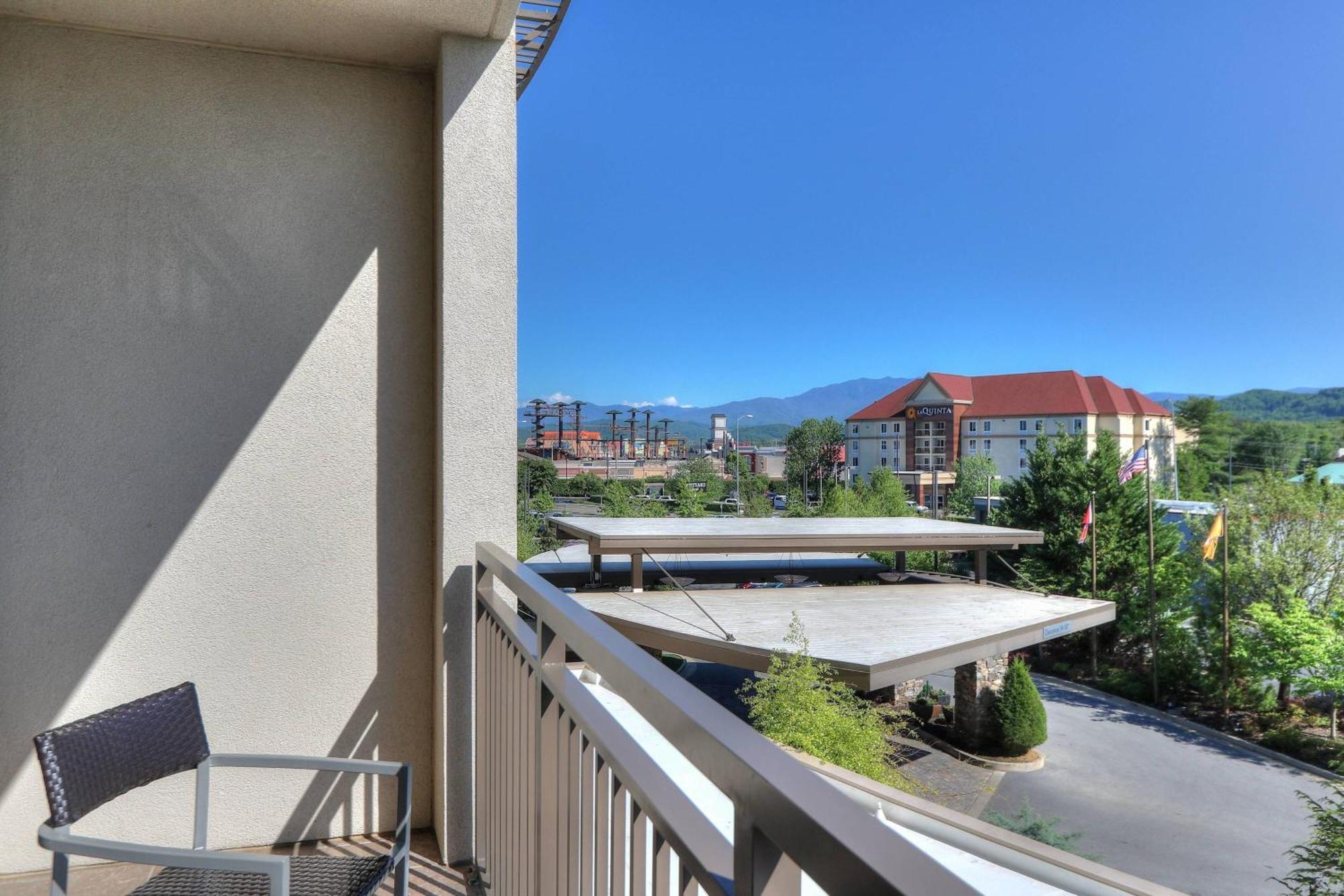 Courtyard By Marriott Pigeon Forge Hotel Exterior photo