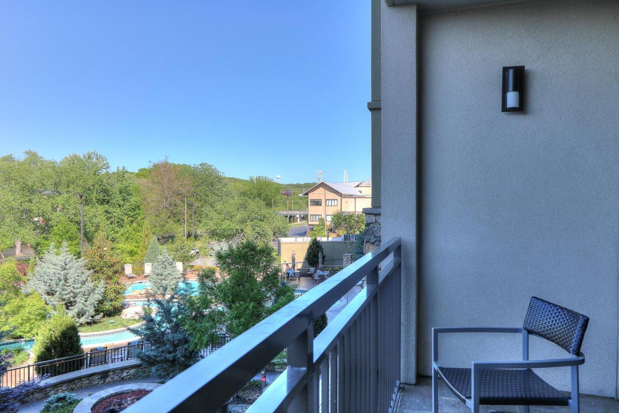 Courtyard By Marriott Pigeon Forge Hotel Exterior photo